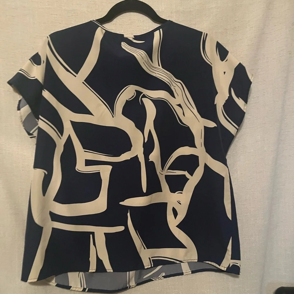 Shein Navy and White Abstract Women's Top XL - Picture 3 of 4